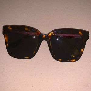 Diff Women’s Eyewear Bella Sunglasses Tortoise TO-GR10P